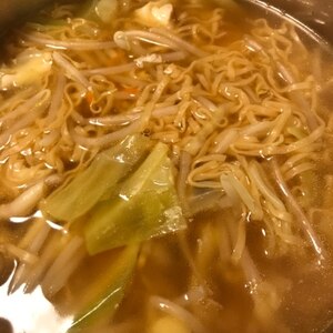 野菜たっぷり！チキンラーメン鍋